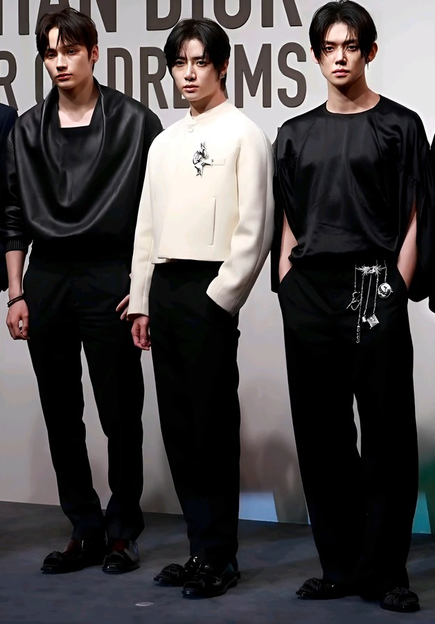 Участники TXT на мероприятии Dior, апрель 2025 года