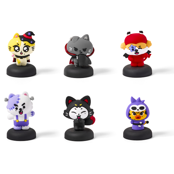 Шесть фигурок SPOOKY ENCHIN на чёрных подставках, персонажи в костюмах